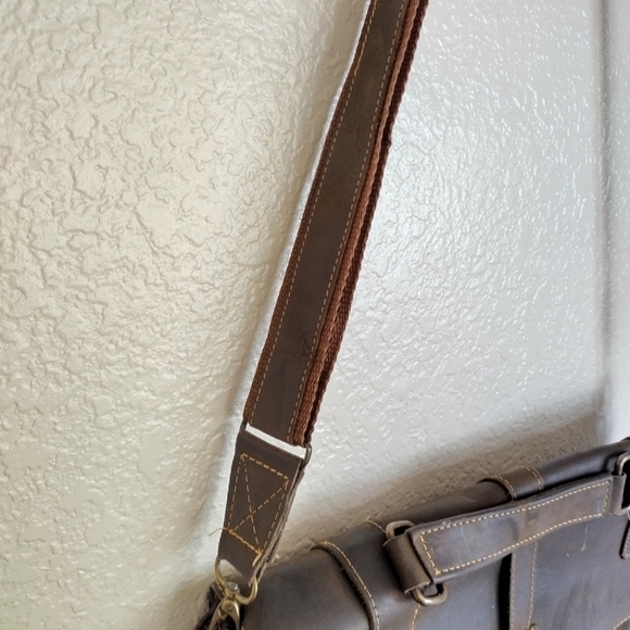 Mex Mates oiled Mexican leather men's messenger briefcase - Picture 9 of 11